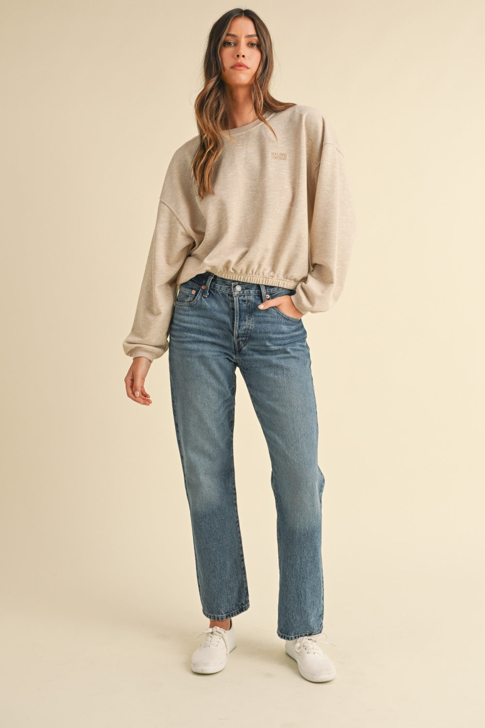 Maxct &Mable Round Neck Letter Embroidery Crop Sweatshirt
