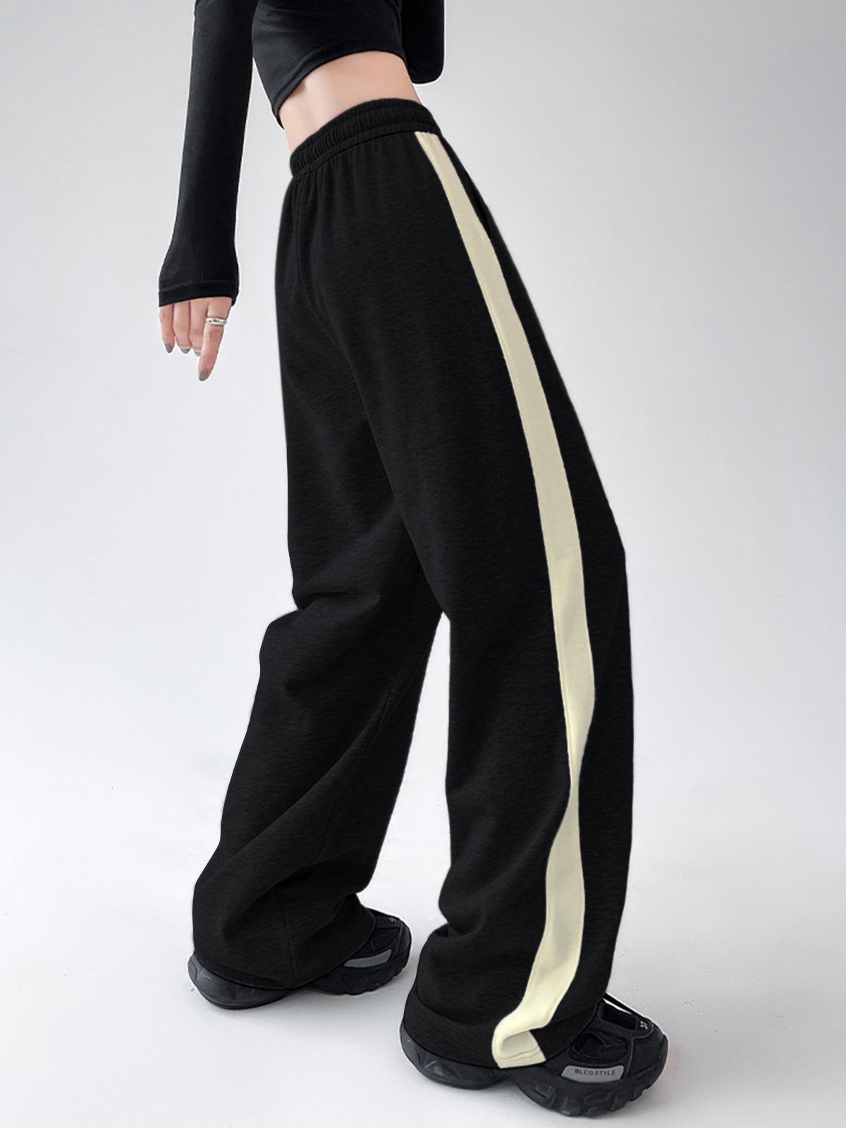 Maxct Drawstring Contrast Trim Wide Leg Sweatpants