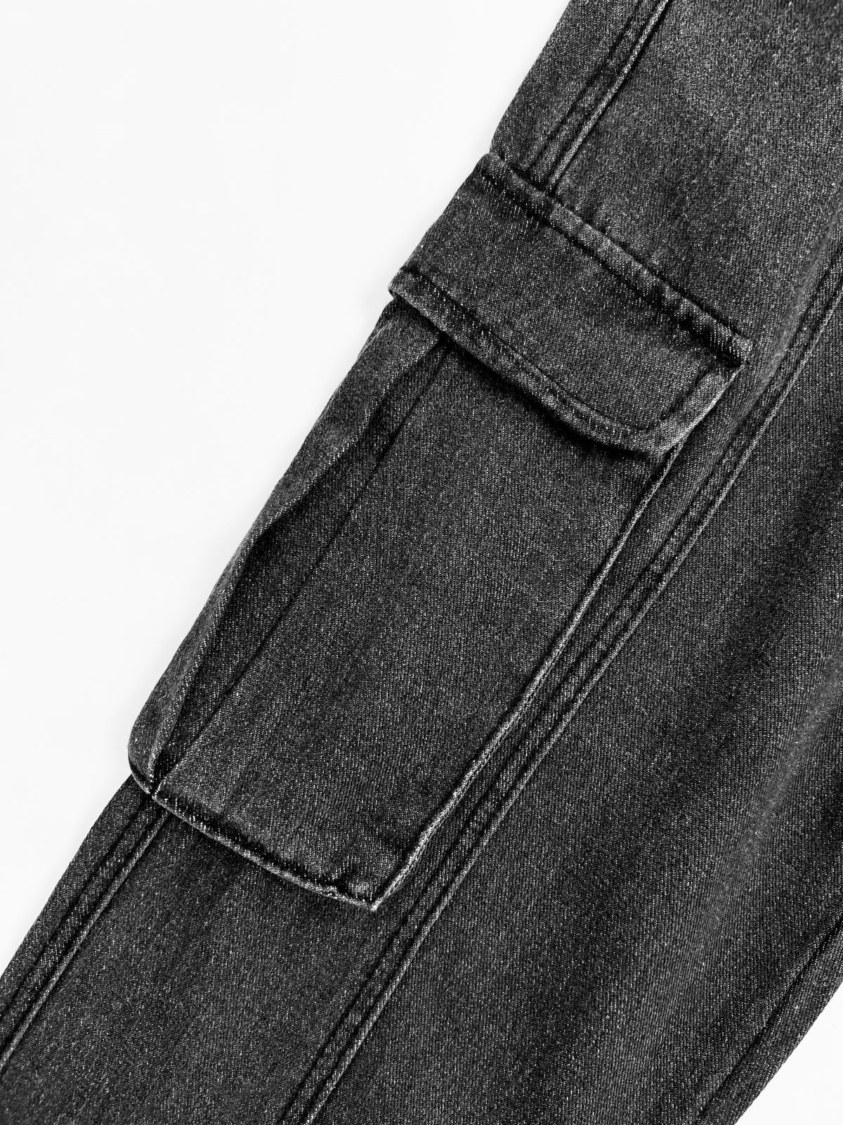 Washed Mid Waist Pocket Cargo Jeans Maxct