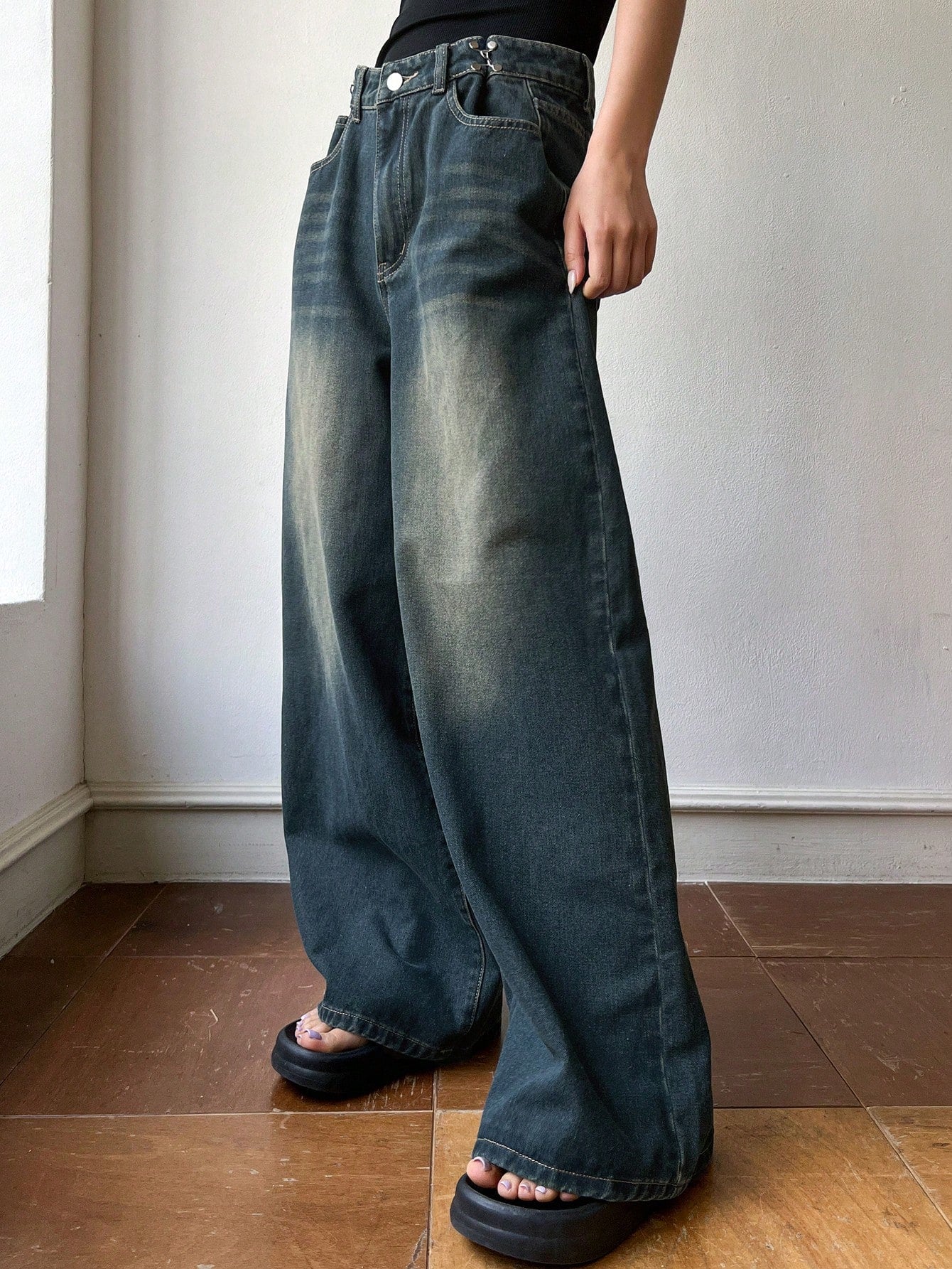 Maxct Women's Fashionable Solid Color Wide Leg Denim Pants