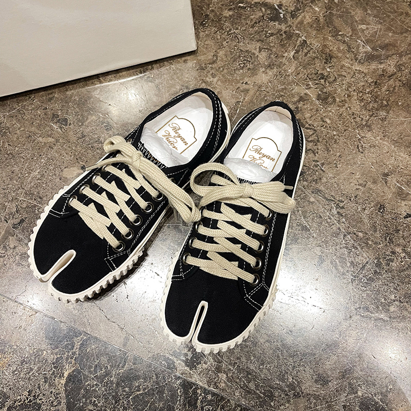 Tabi Sneakers Split Toe Mary Janes Canvas Women's