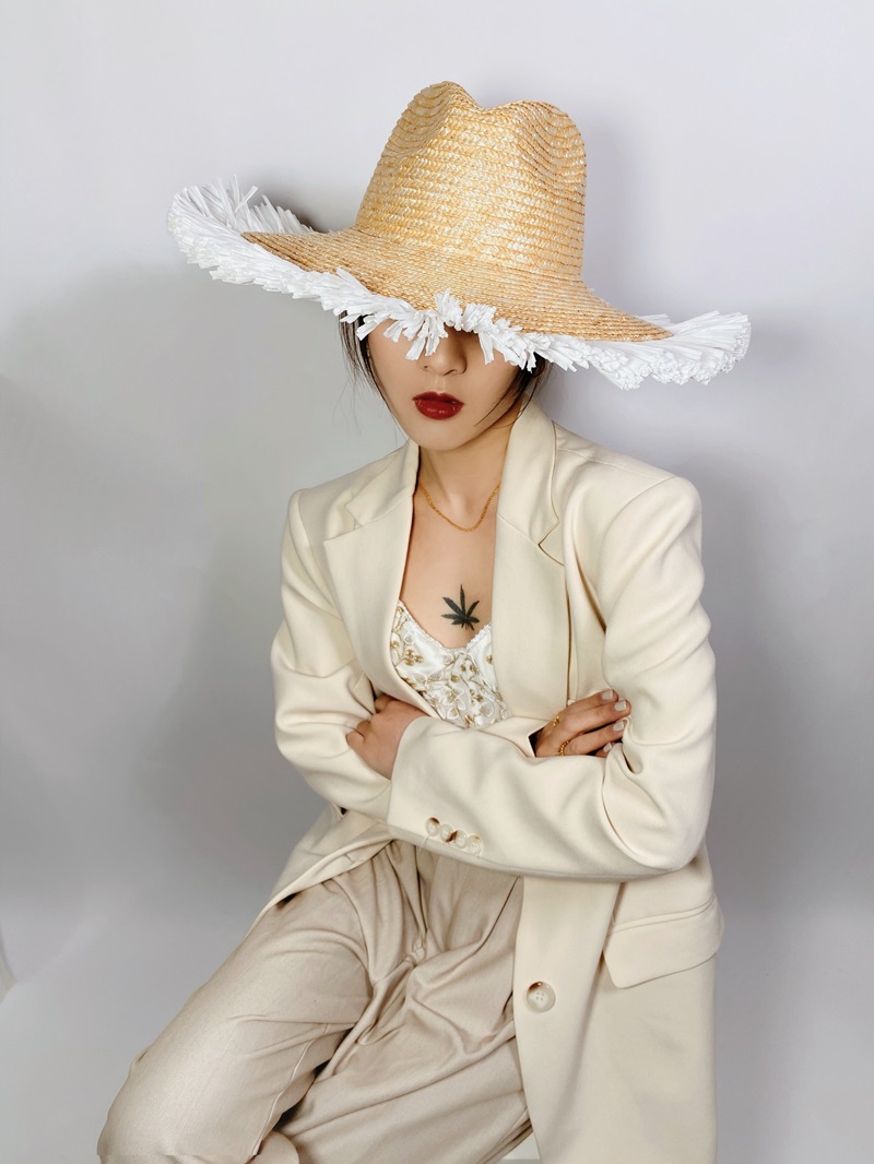 Sun Hat Fashion Wind Straw Women's Burrs Straw Hat