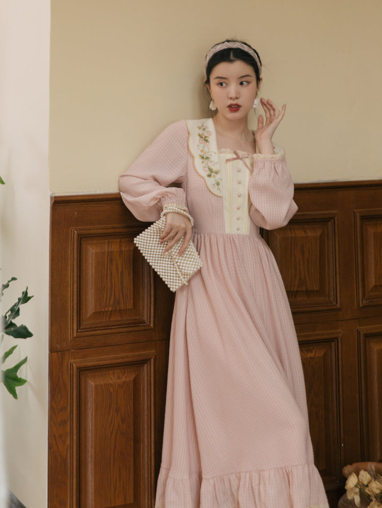 Sweet Floral Embroidered Midi Dress Maxct