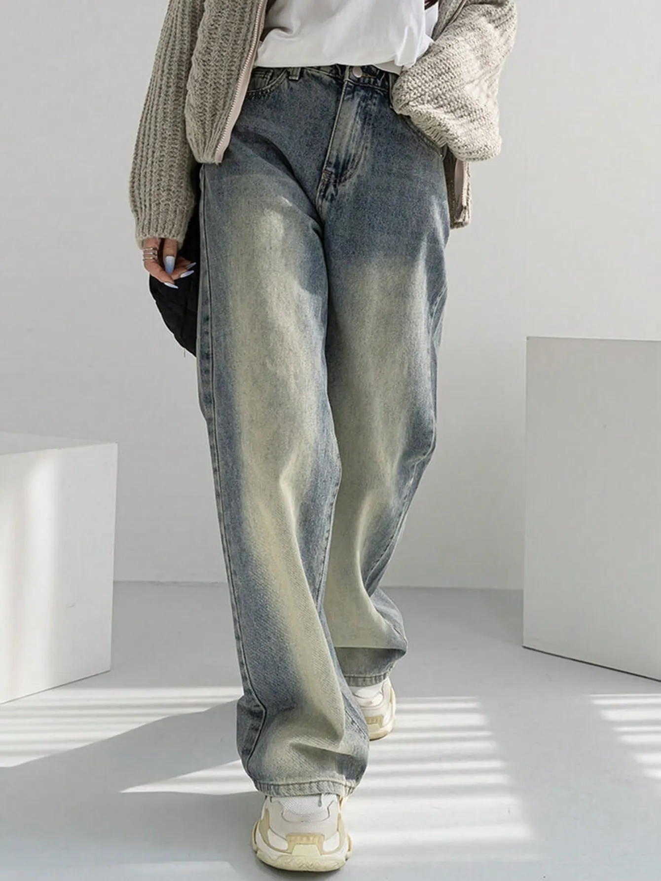 Maxct Women Elastic Waist Straight-Leg Denim Pants With Street Style Water Washed And Grinding White Finish