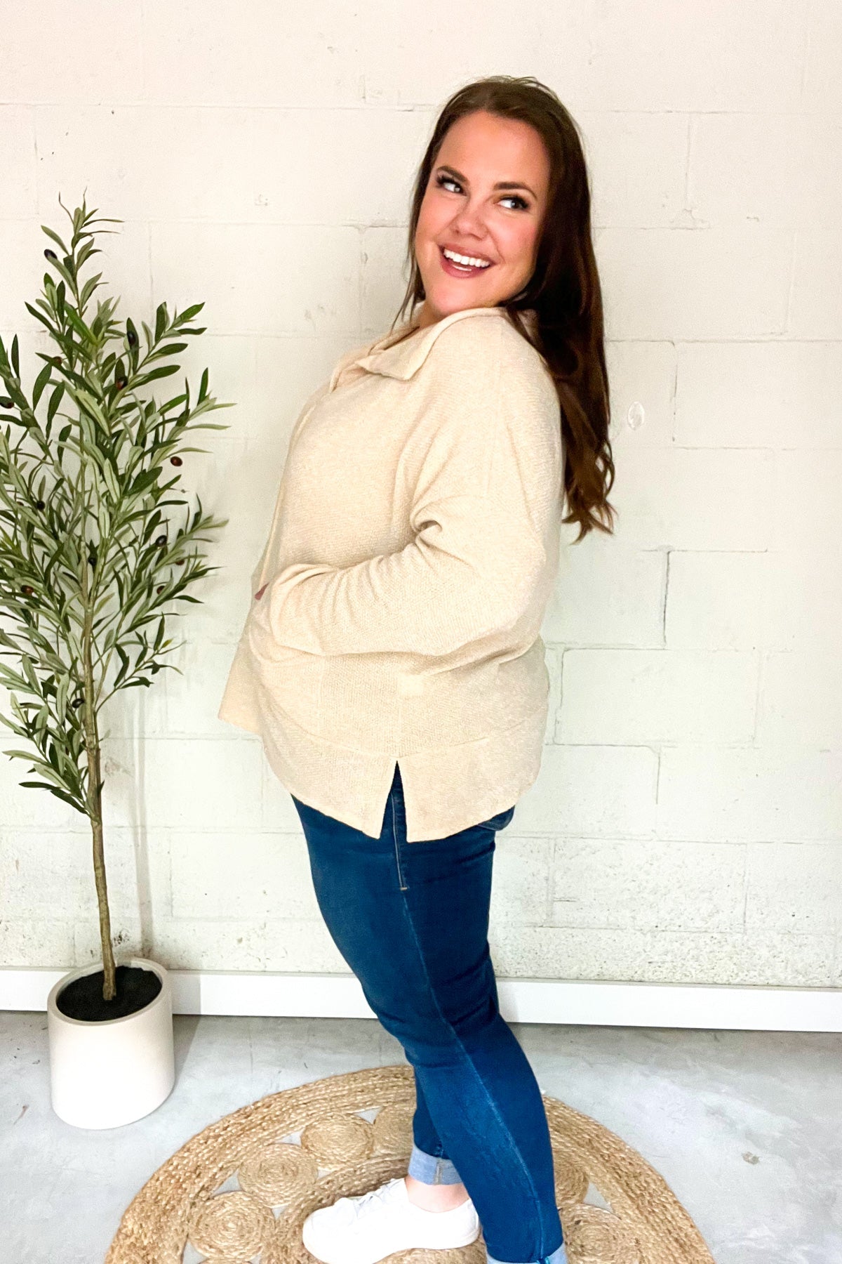 Maxct &Easy Living Oatmeal Textured Knit Notch Neck Oversized Collar Sweater