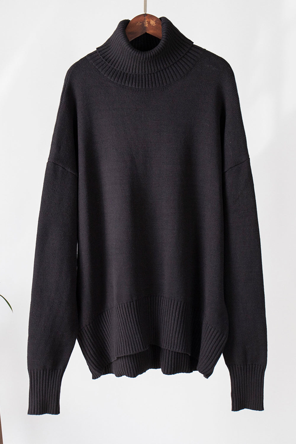 Maxct &Turtle Neck Dropped Shoulder Sweater