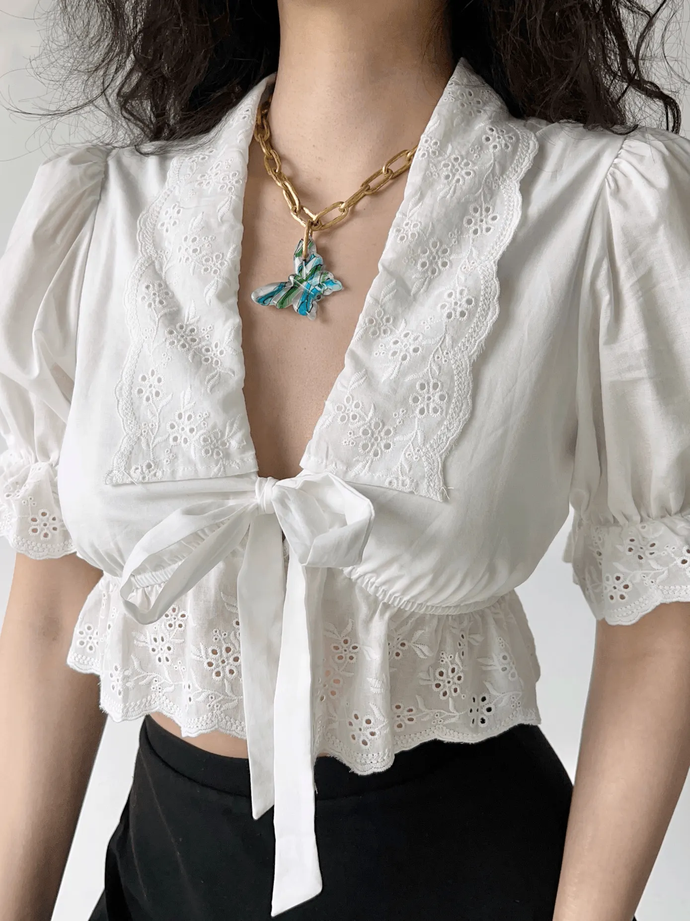 Maxct French Court Style Puff Sleeve Embroidered Tie White Shirt