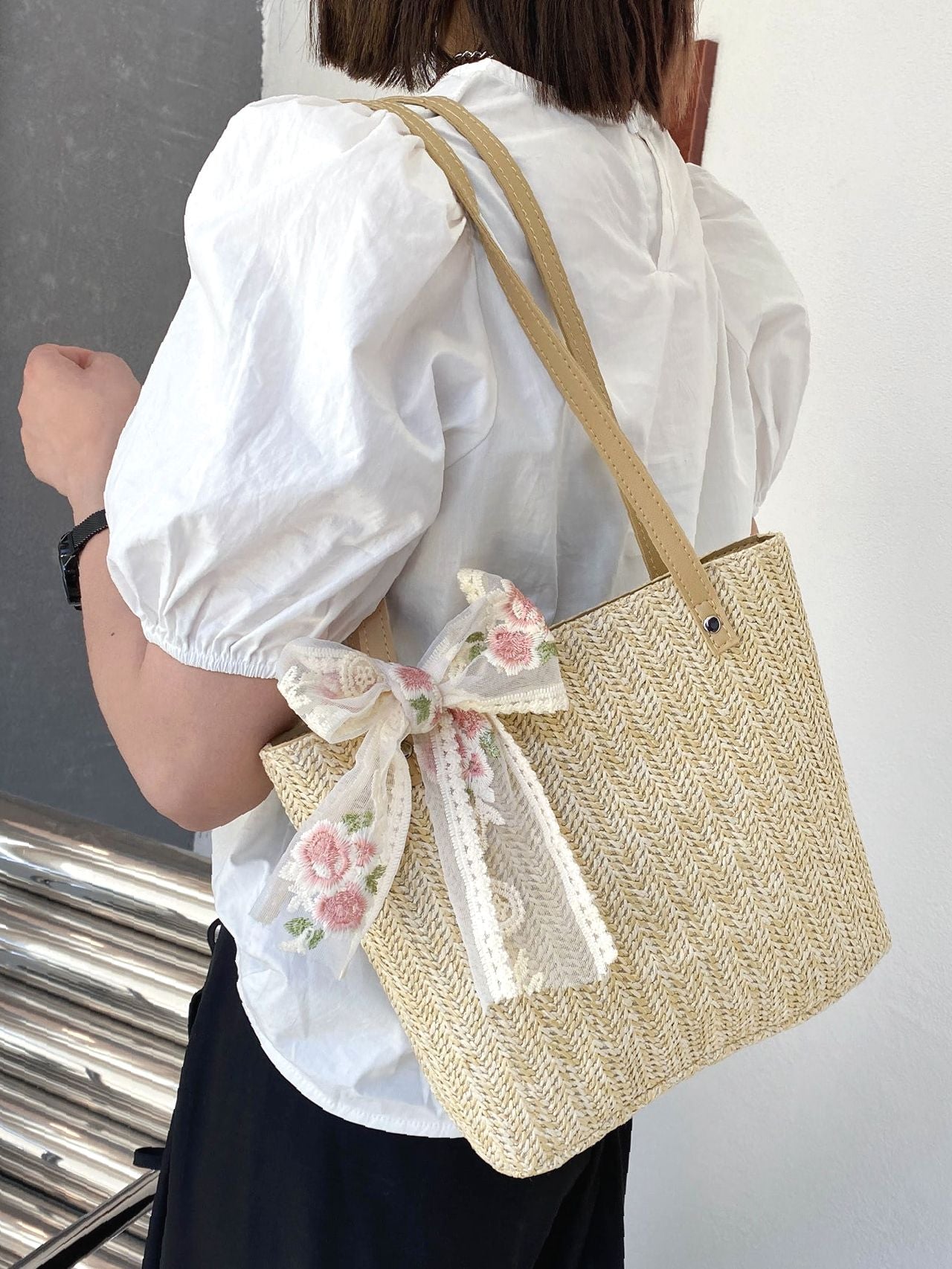 Maxct - Bow Decor Straw Tote Bag  - Women Tote Bags