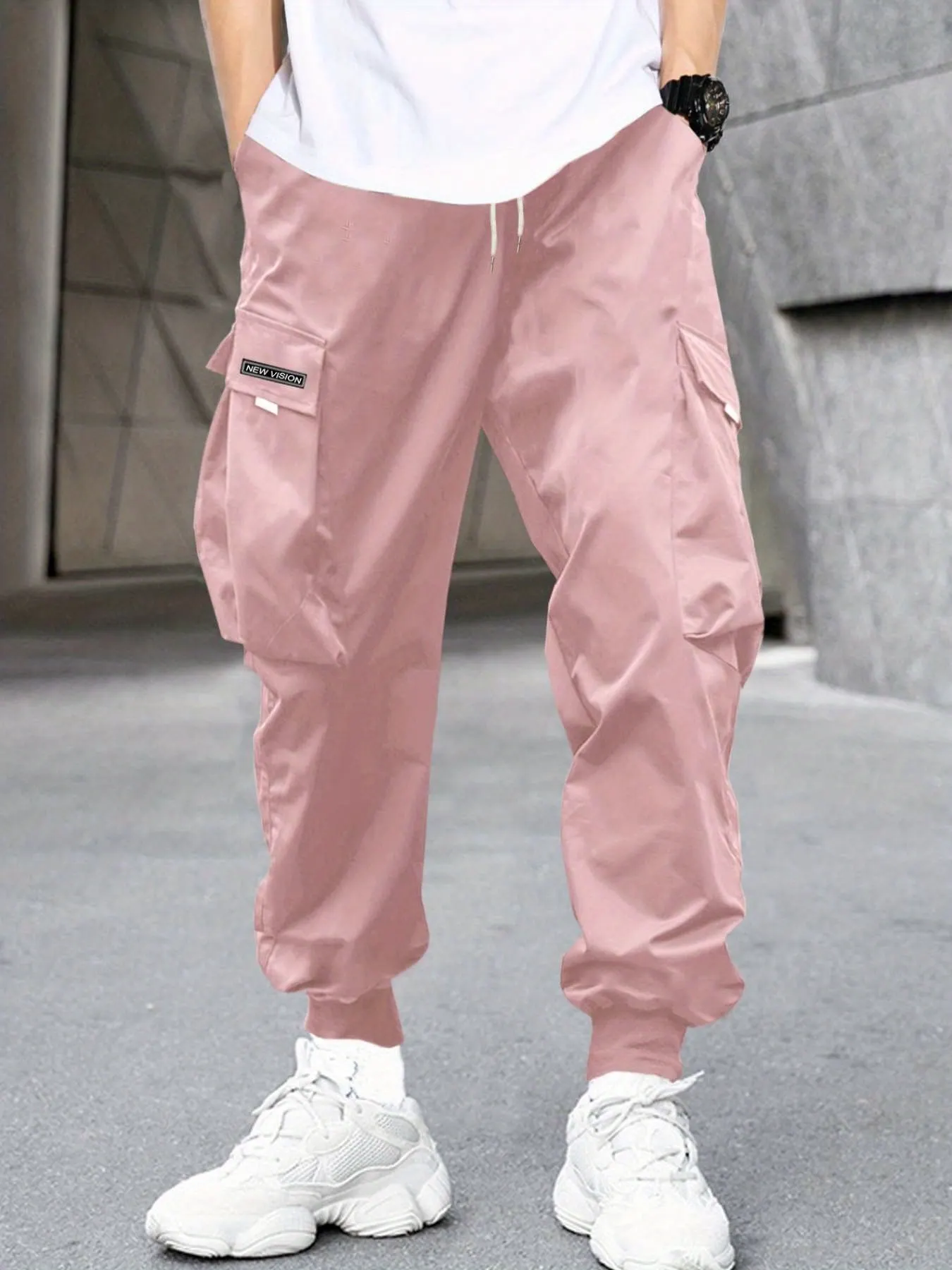 Men's Letter Graphic Drawstring Waist Cargo Pants With Flap Pockets