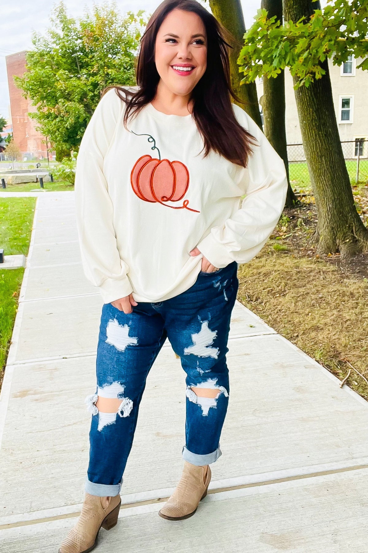 Maxct &Halloween Lovely Ivory Embroidered Pumpkin Knit Sweater