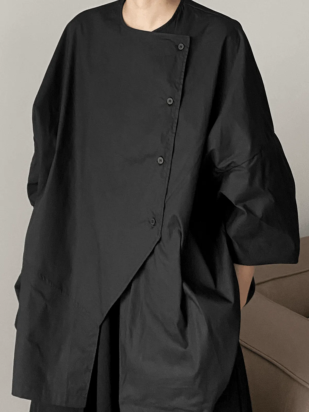 Maxct Cool Measured Bias-breasted Irregular-placket Shirt