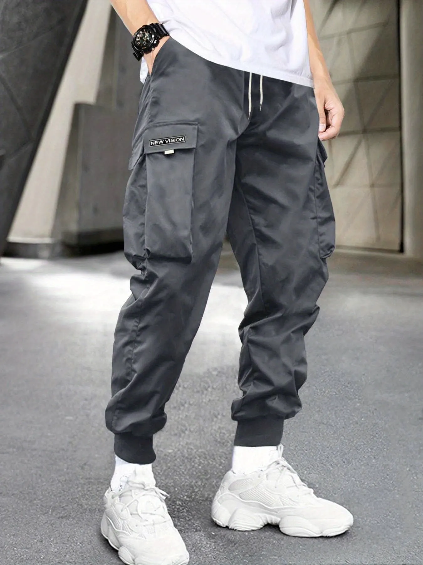 Maxct Men's Letter Graphic Drawstring Waist Cargo Pants With Flap Pockets
