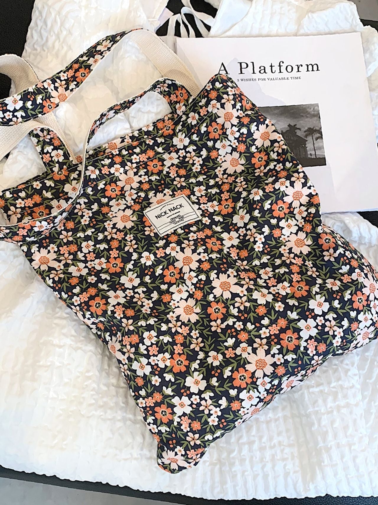 Maxct - Ditsy Floral Graphic Shopper Bag  - Women Tote Bags
