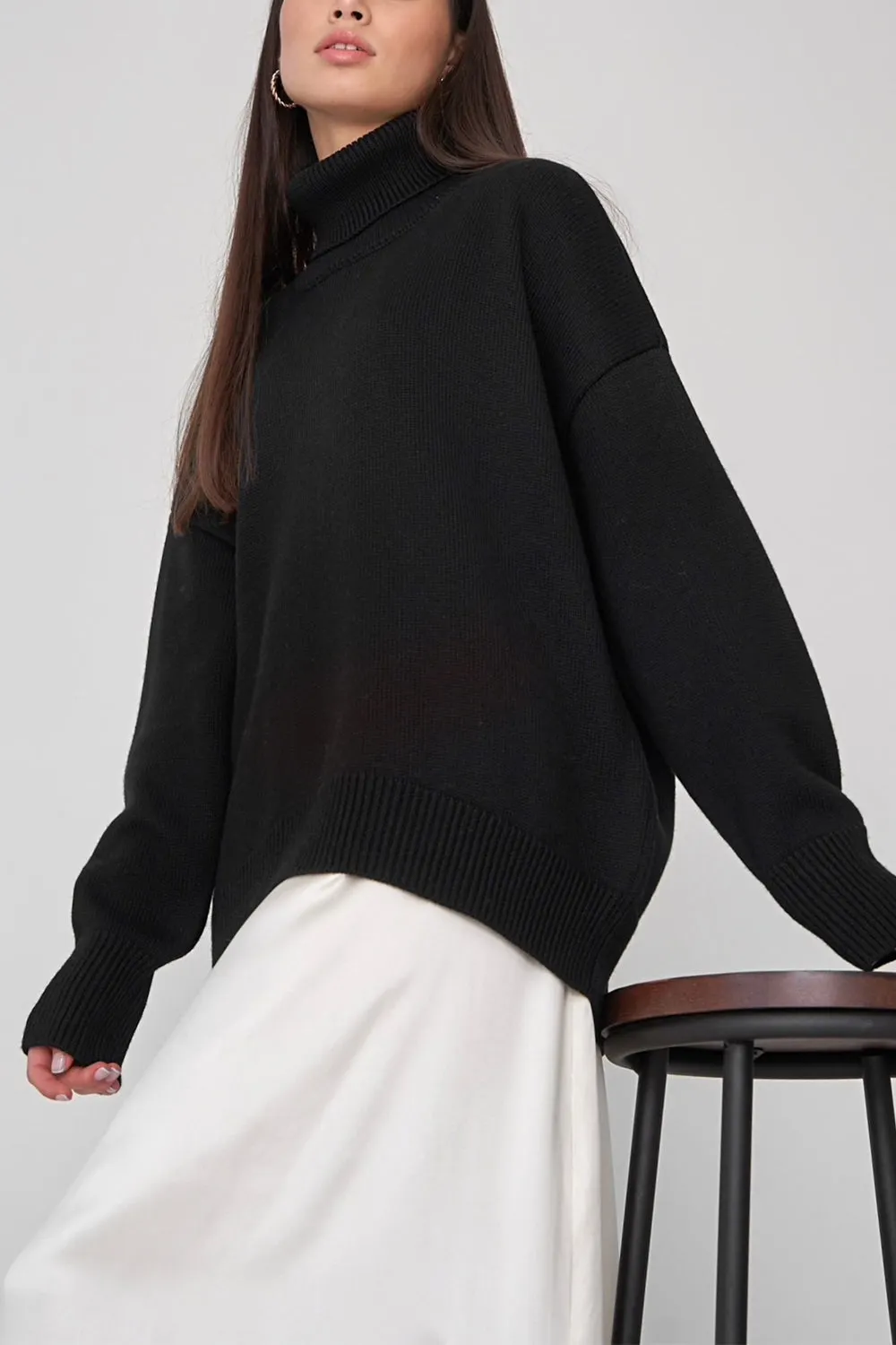 Maxct &Turtle Neck Dropped Shoulder Sweater
