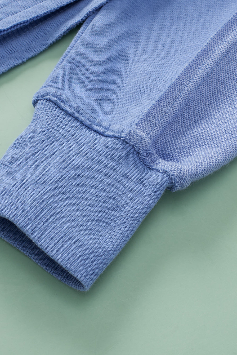 Maxct &Exposed Seam Kangaroo Pocket Long Sleeve Hoodie
