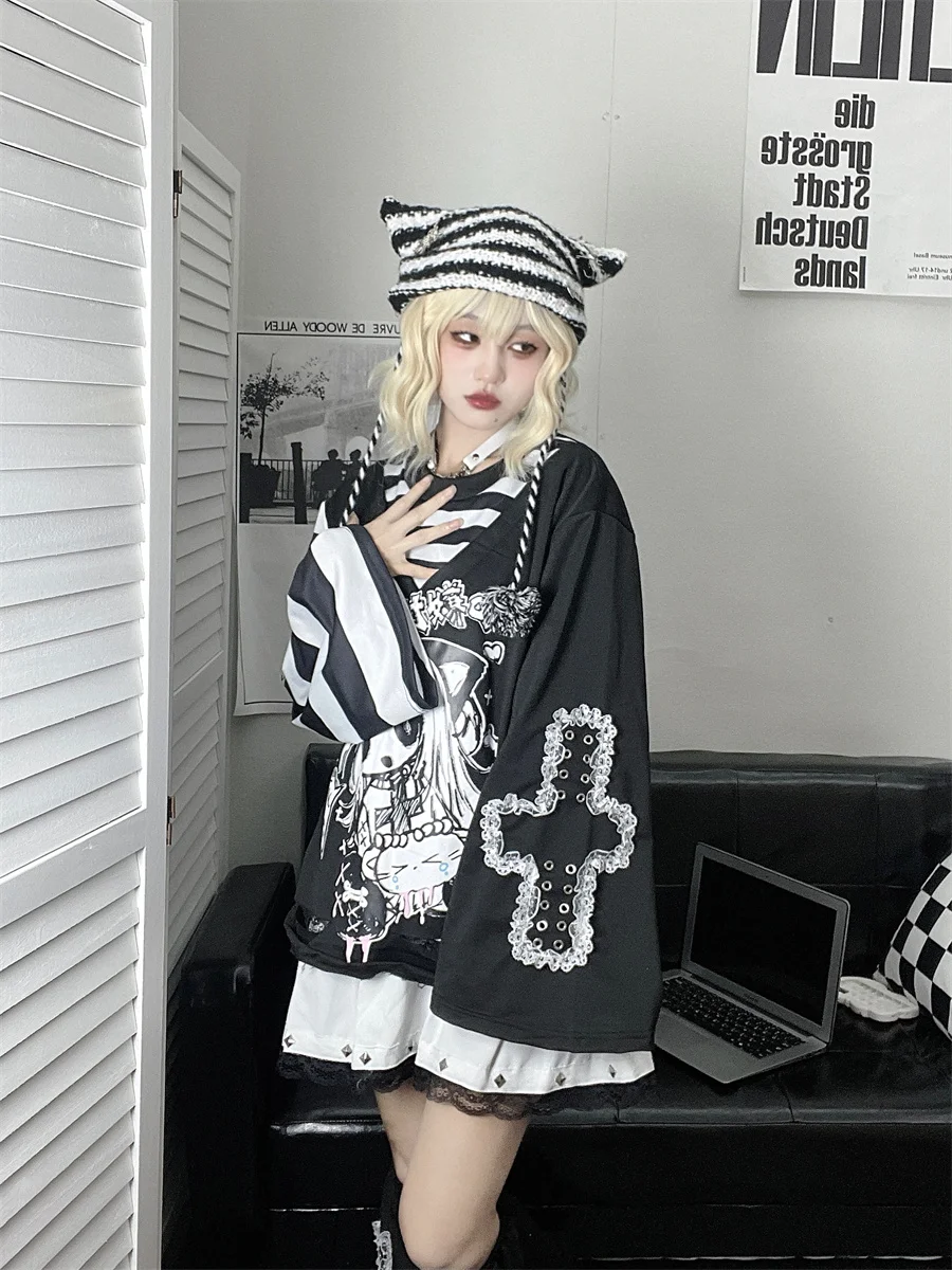 Maxct Y2k Fashion Fake Two Pieces Cartoon Print T-shirts Women Casual Loose Grunge Tops Aesthetic Fairy Harajuku Kawaii Tee