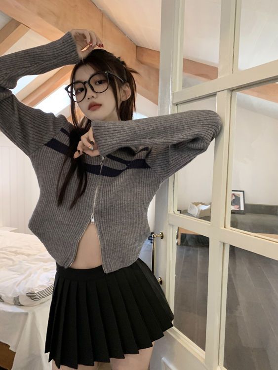 Maxct Vintage Striped Zip Up Cropped Cardigan