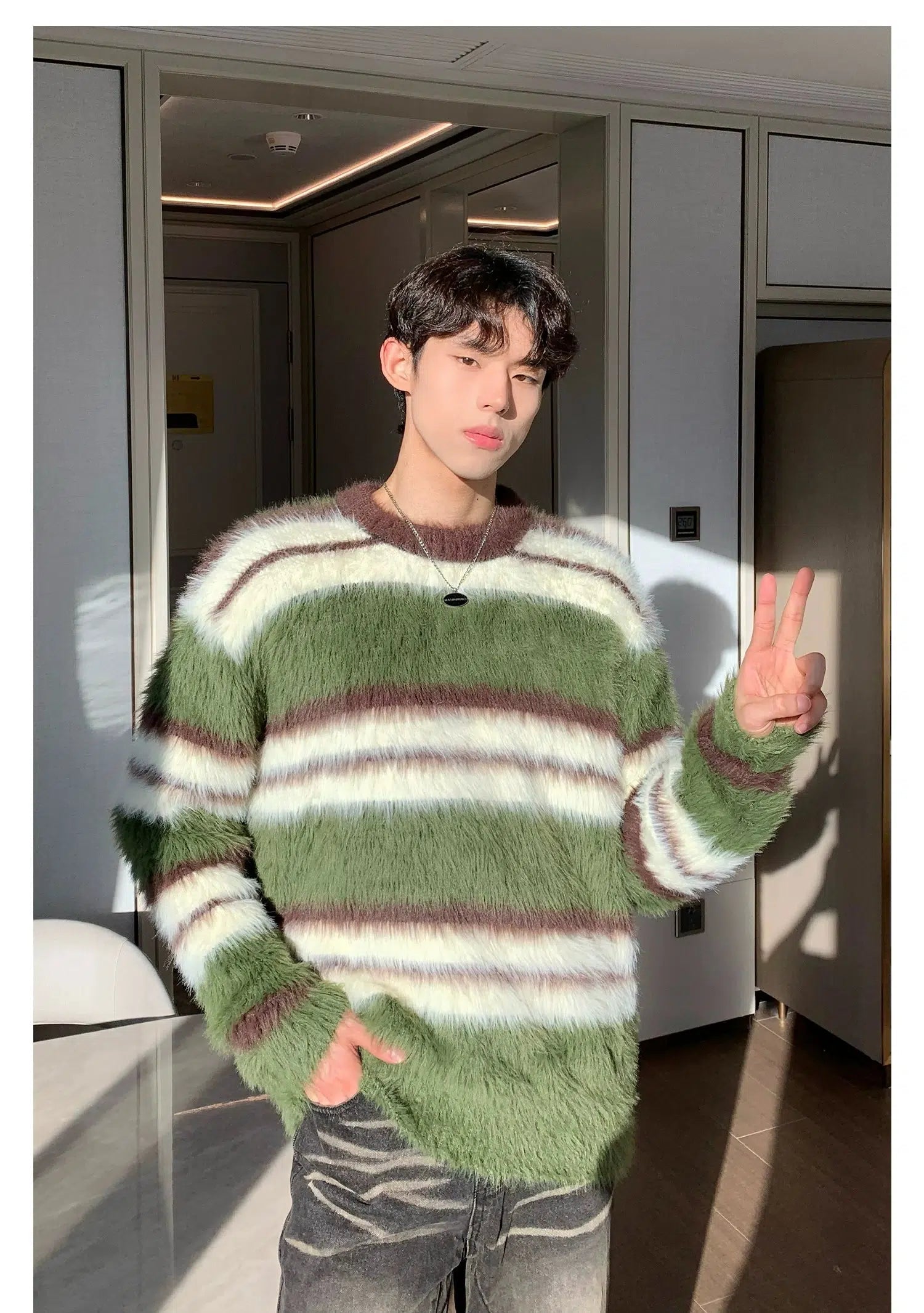 Maxct Contrast Color Striped Sweater
