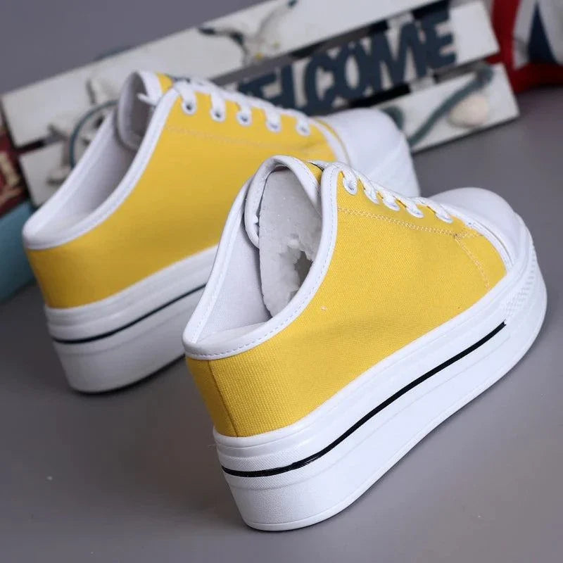 Slip-on Platform White Canvas Sneakers for Women Maxct