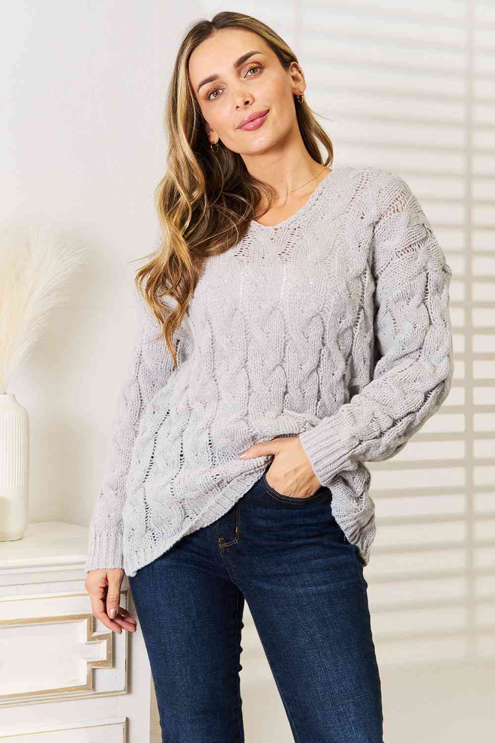 Maxct &Woven Right Cable-Knit Hooded Sweater