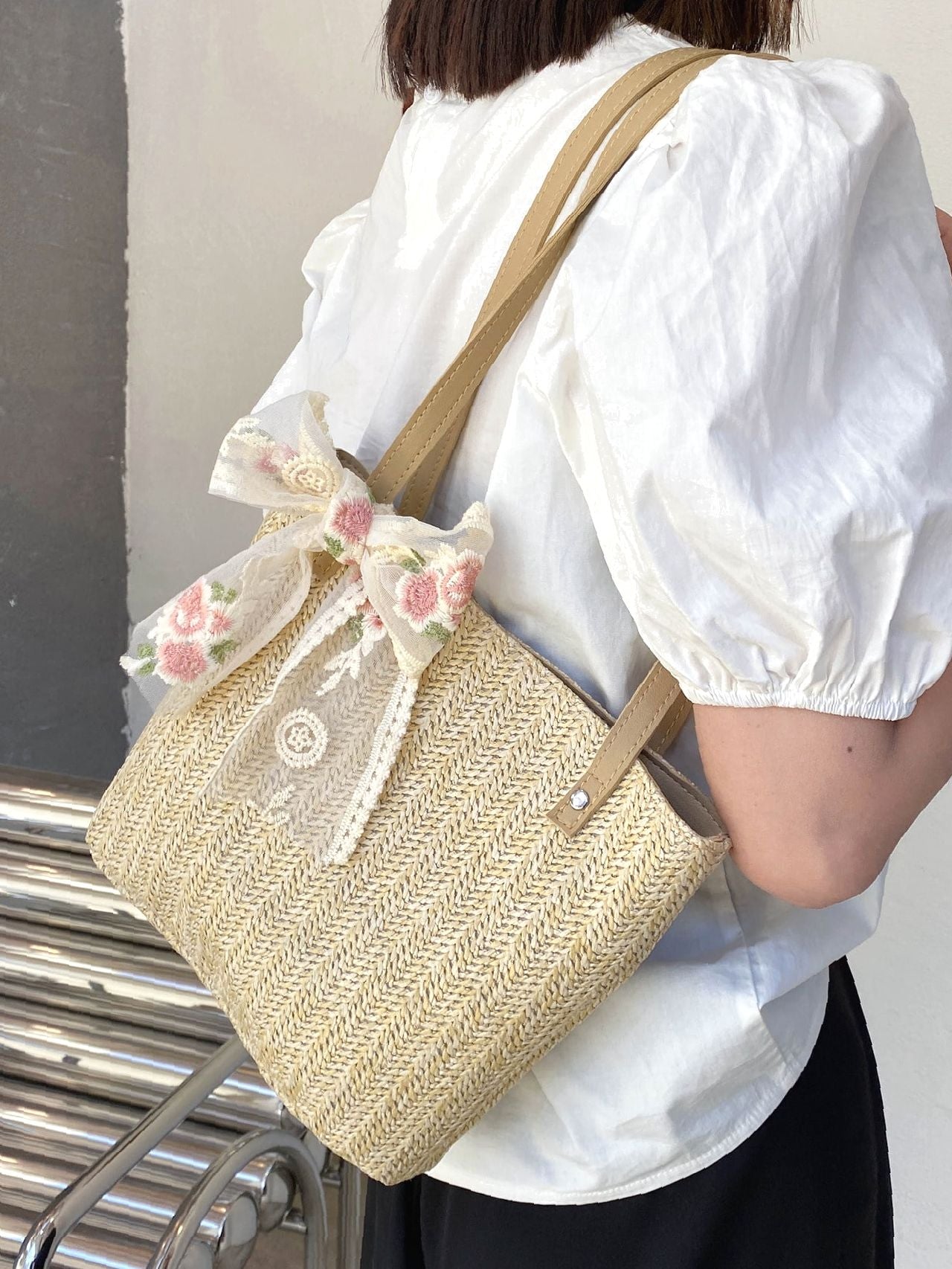 Maxct - Bow Decor Straw Tote Bag  - Women Tote Bags