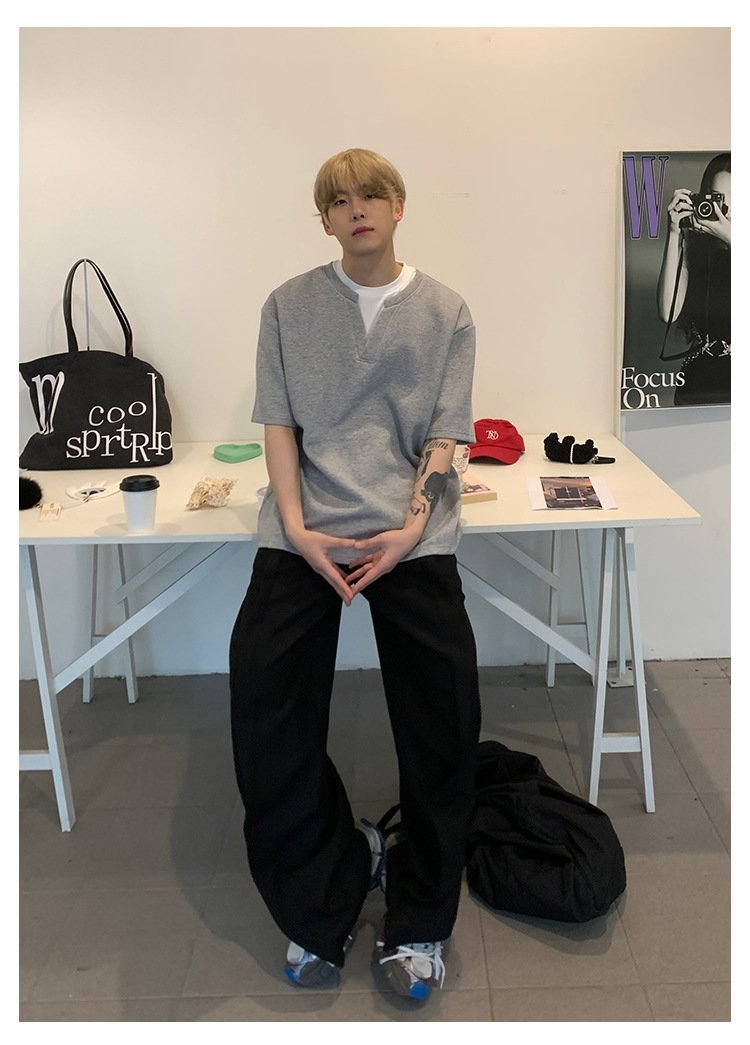 Maxct 90s Streetwear Niche Design Sense Fake Two-piece V-neck Short-sleeved T-shirt Men's Summer New Loose Korean-style Simple All-match Half-sleeved Top
