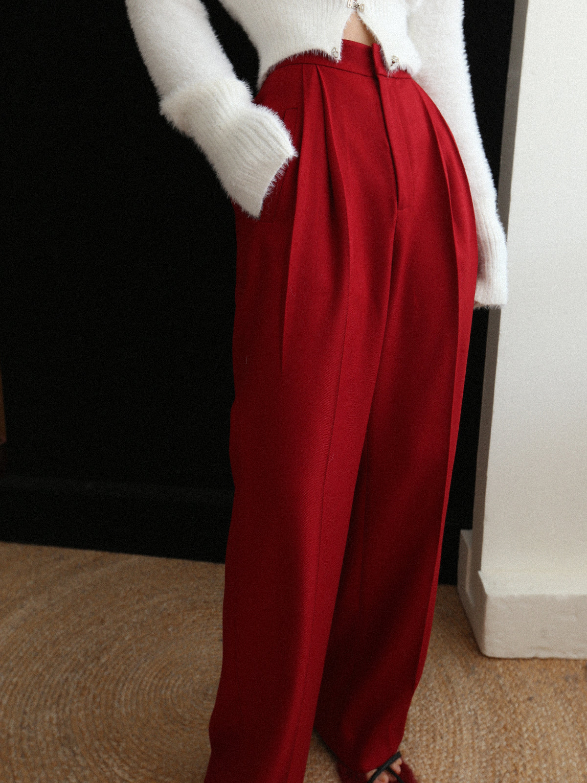 Maxct Middle Waist Pleated Tapered Pants