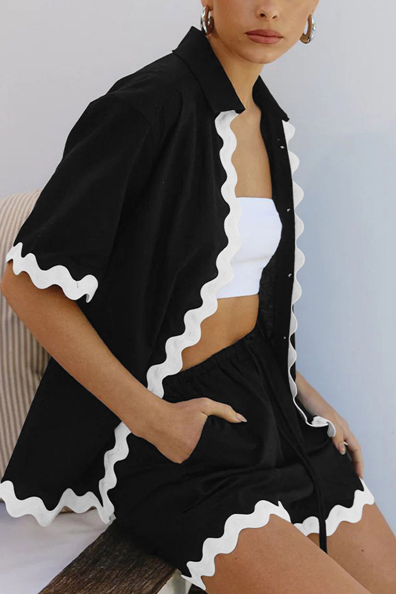 Maxct Contrast Wavy Shirt Two-piece Shorts Set