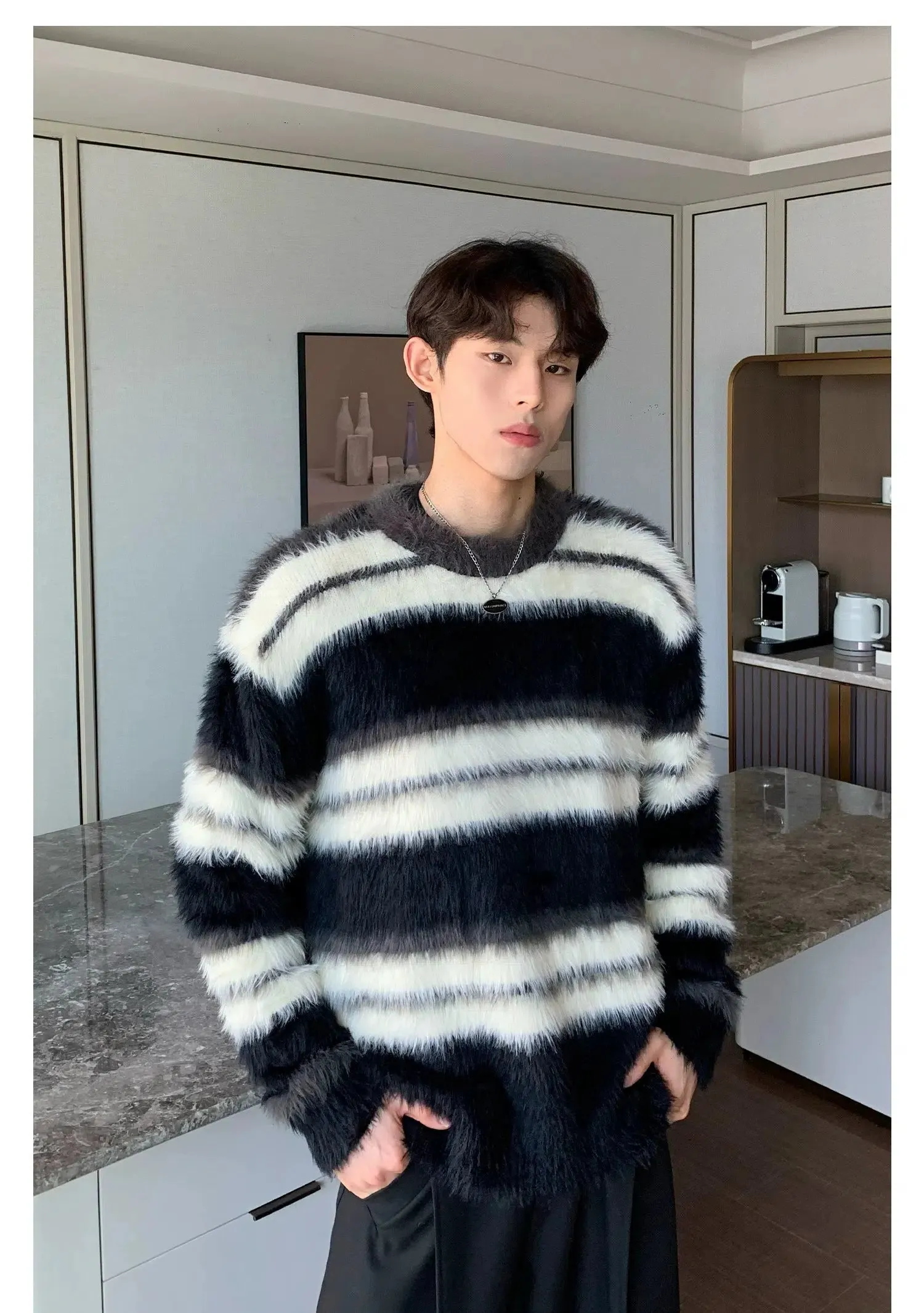 Maxct Contrast Color Striped Sweater