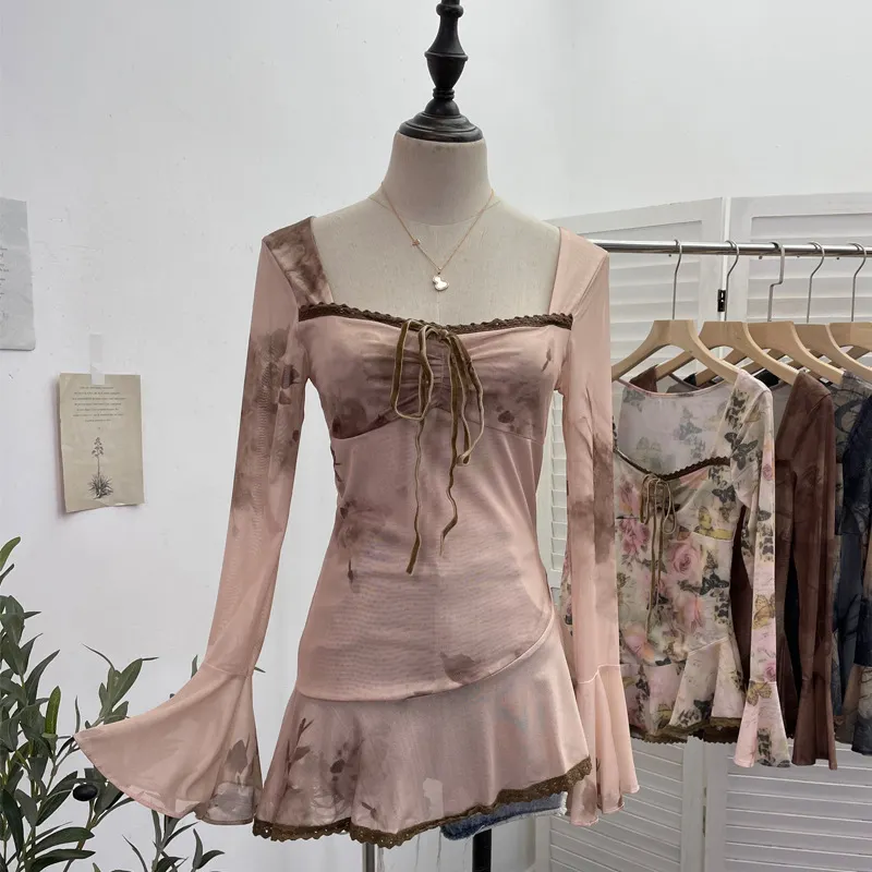 Maxct Spring and Summer New French Square Collar Lace-up Blooming Flared Long-Sleeved Top Lace Edge Design T-shirt 9980