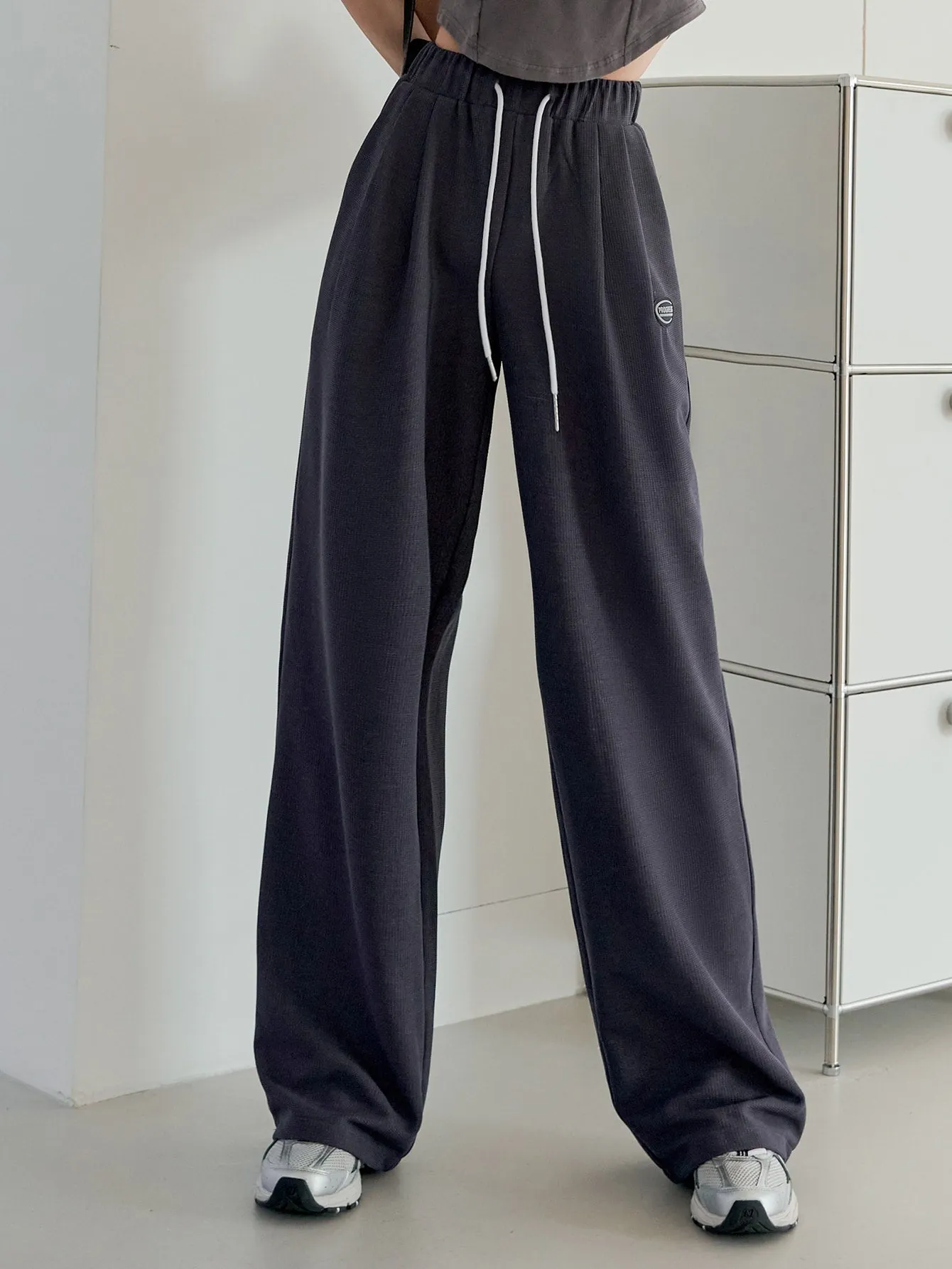 Maxct Letter Patch Drawstring Wide Leg Sweatpants