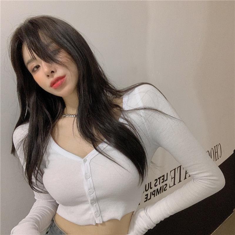 Maxct &Extra Long Sleeves Buttoned Crop Top
