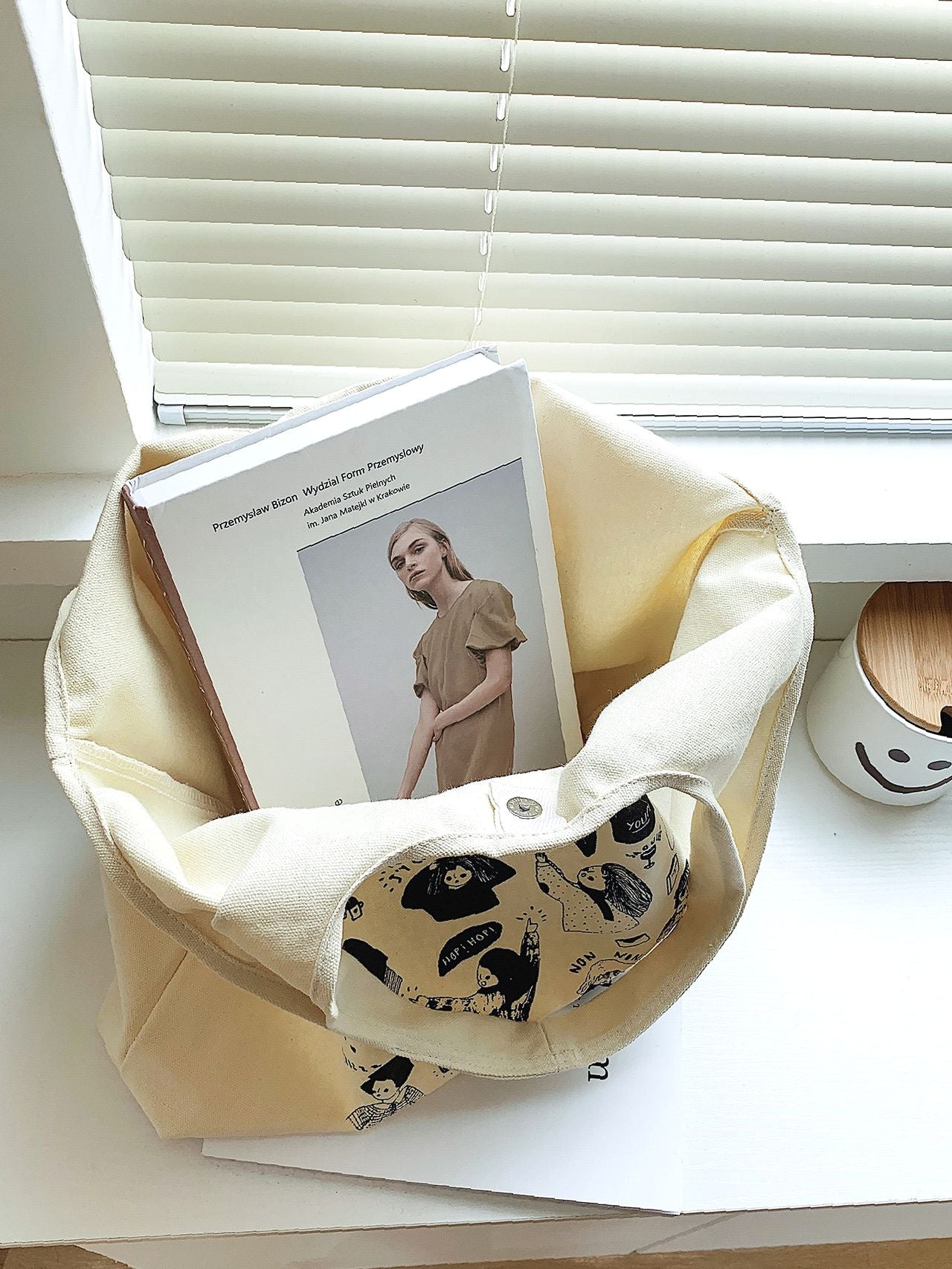 Maxct - Figure Graphic Tote Bag  - Women Tote Bags