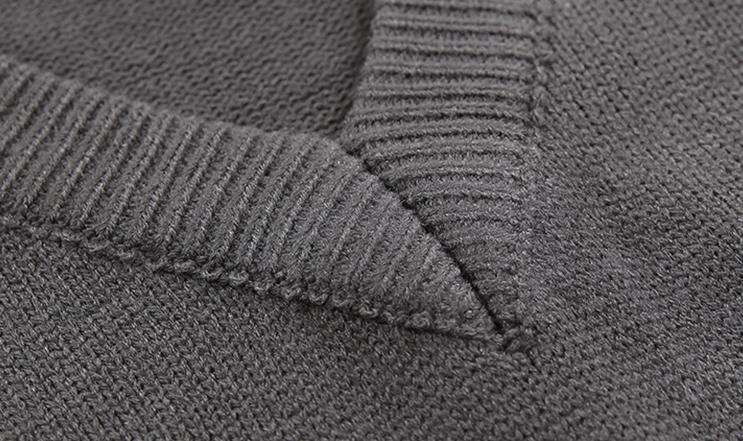 Maxct 2512 Knitted V-Neck Collar Sweater