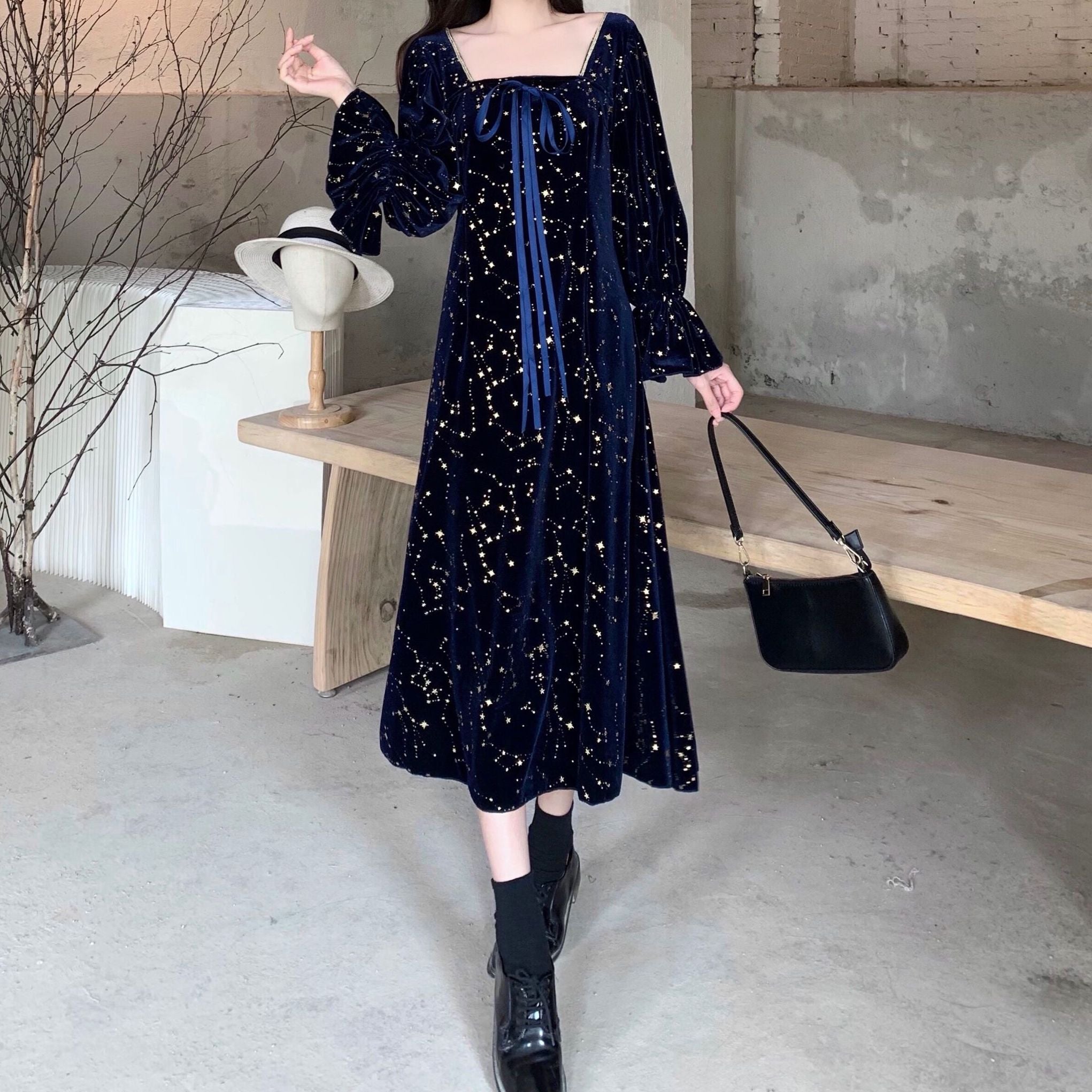 Constellation Velvet Midi Dress Maxct
