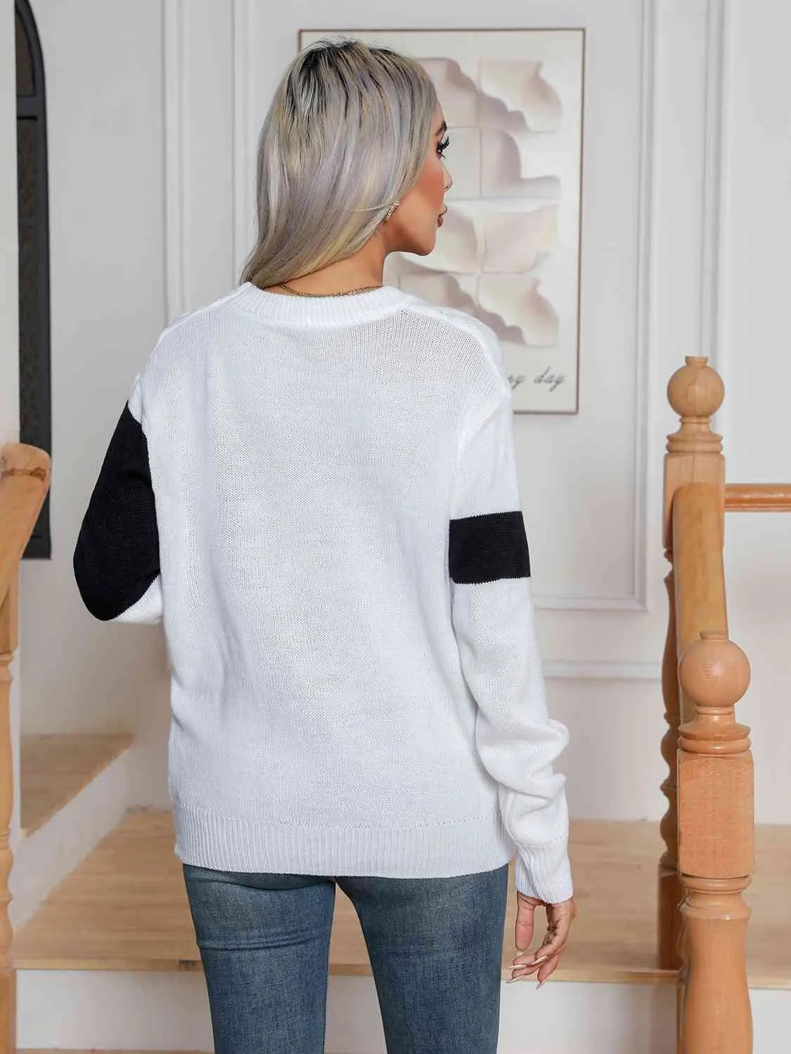Maxct &Color Block Cable-Knit Round Neck Sweater