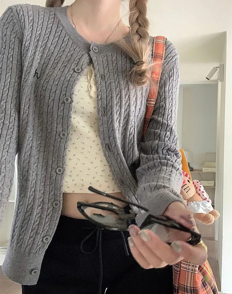 Maxct Vintage Cable Knit Slim Cardigan