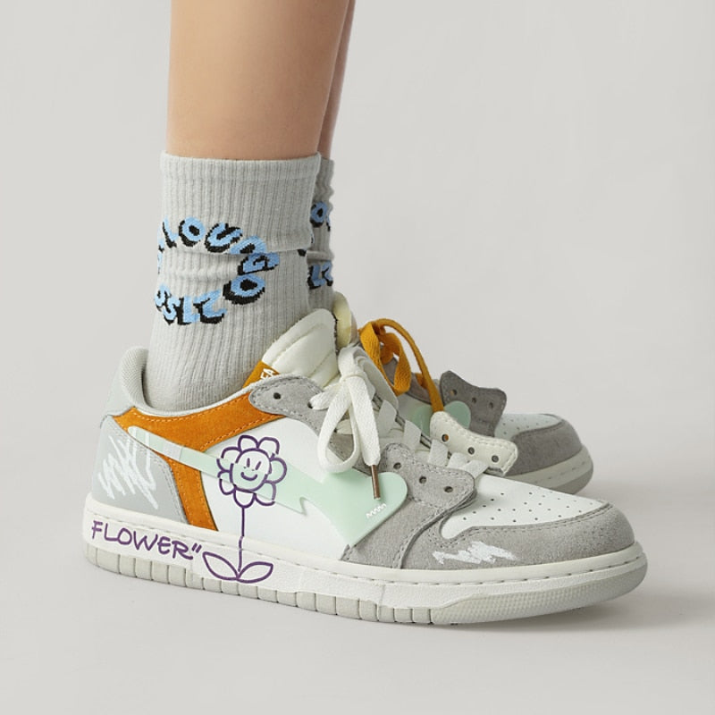 Low-top Graffiti Sneakers for Women Maxct