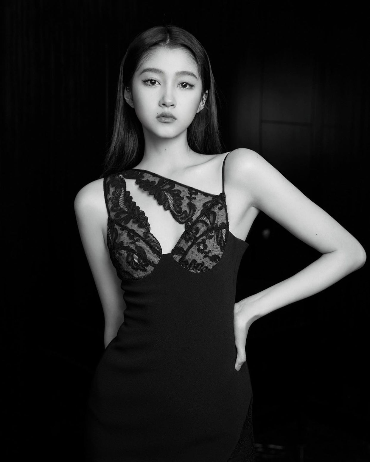 Maxct Export Women's Gothic Style American Hot Girl Black Lace Stitching Bandage Dress Spring Women's High-end Feeling