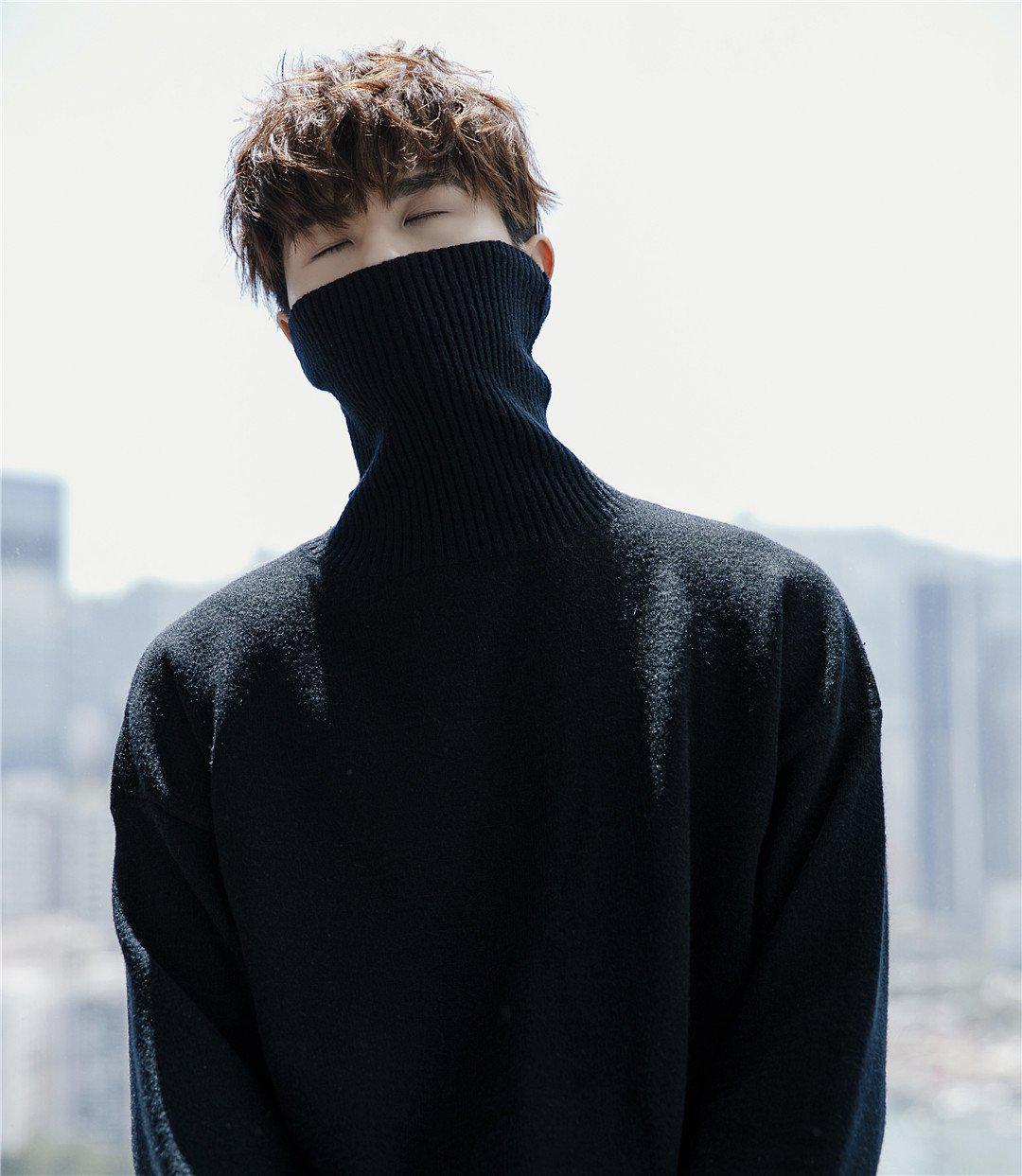 Maxct Black Loose Turtleneck Sweater