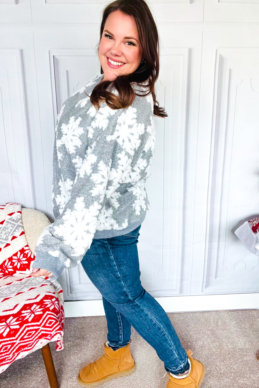 Maxct &Season Greetings Silver Puffy Snowflake Sherpa Pullover