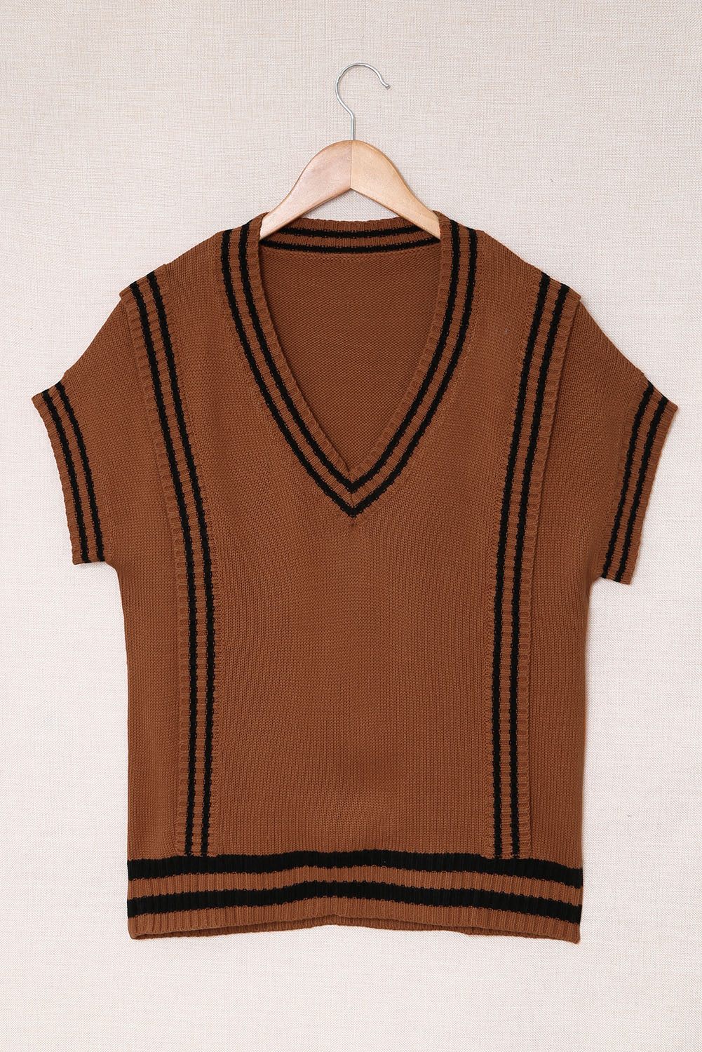 Maxct &Striped Trim V-Neck Sweater Vest
