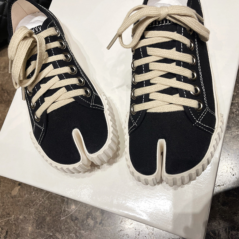 Tabi Sneakers Split Toe Mary Janes Canvas Women's